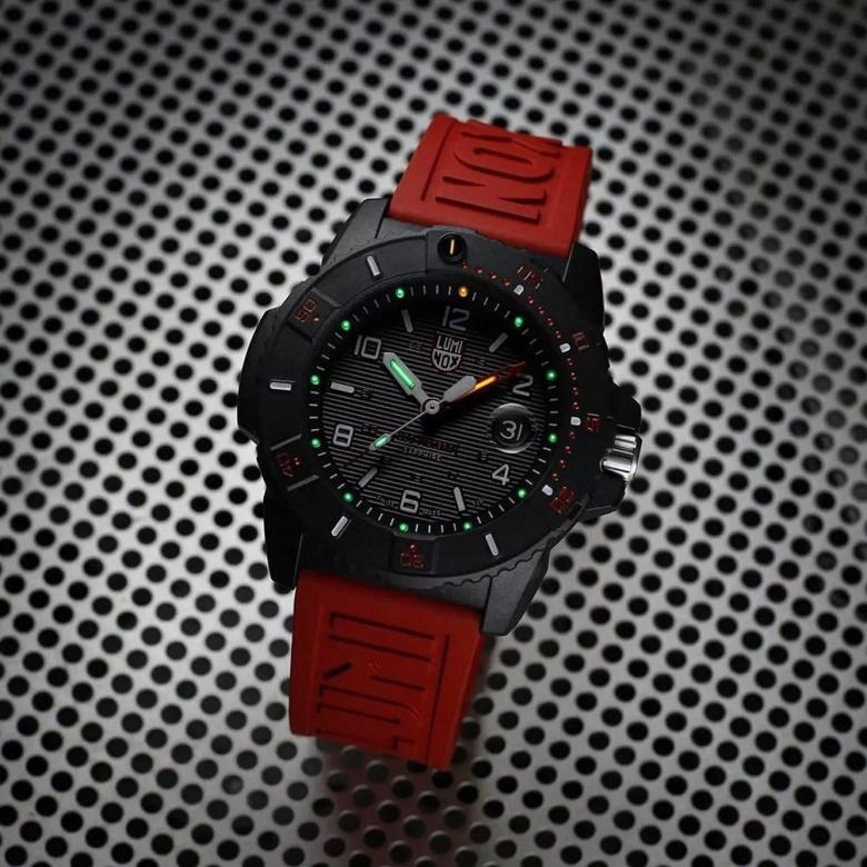 Zegarek Luminox XS.3615.RF - Luminox Light Technology