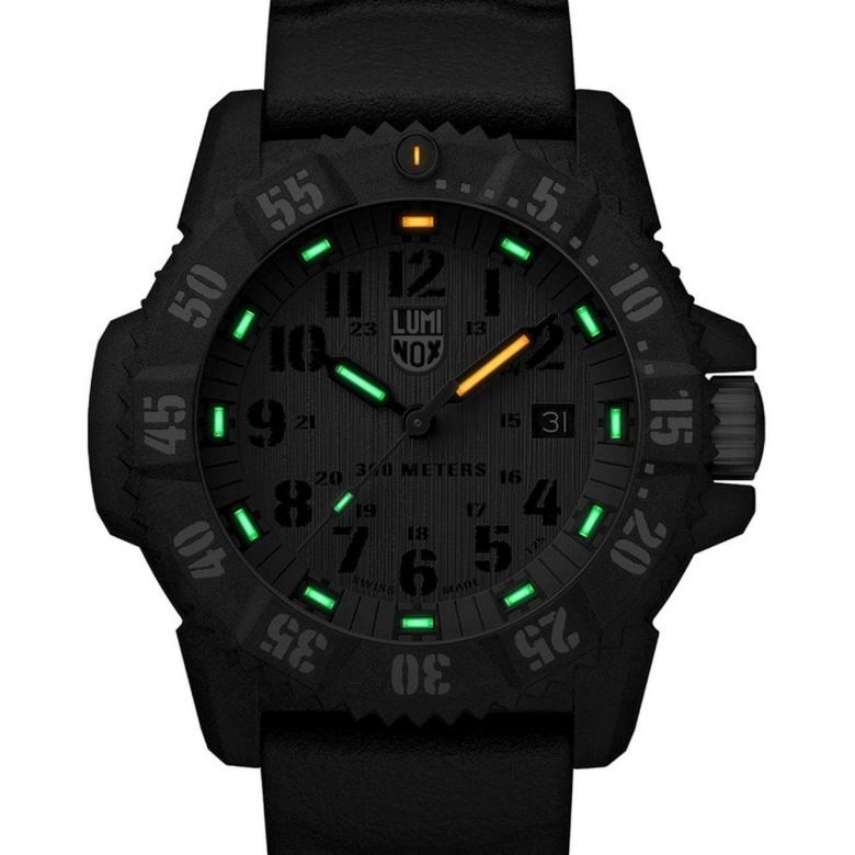 Zegarek Luminox XS.3813.L - Luminox Light Technology