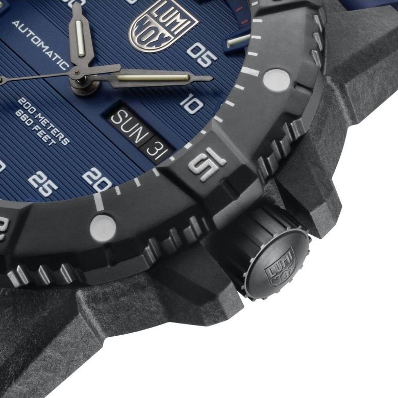 Zegarek Luminox XS.3863 - Koronka