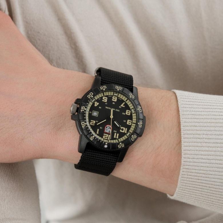 Zegarek Luminox XS.0333 - Bezel