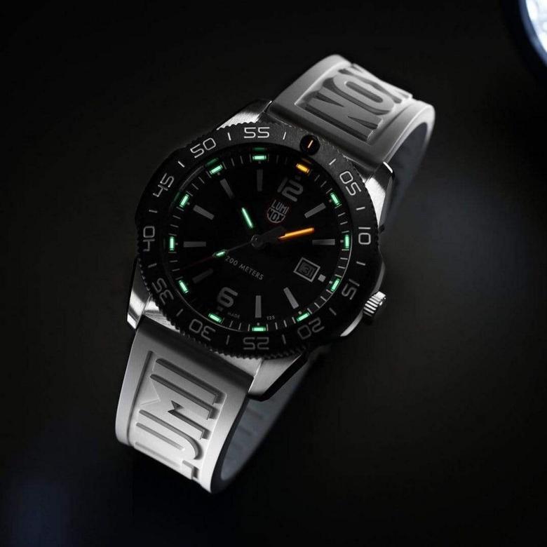 Zegarek Luminox XS.3121.WF - Luminox Light Technology