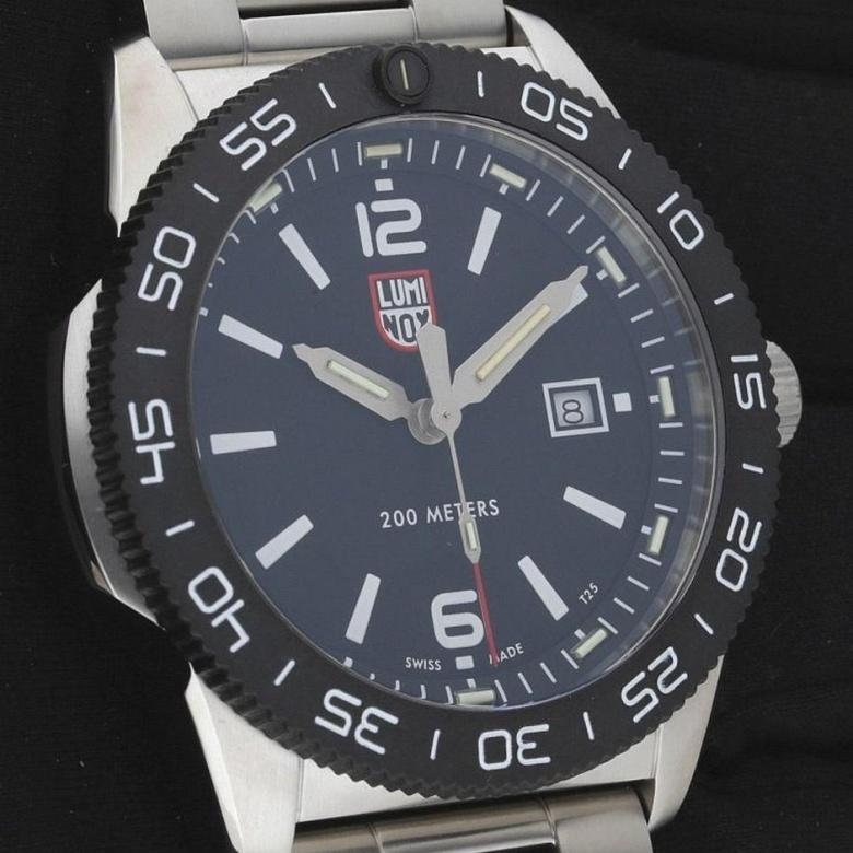 Zegarek Luminox XS.3122 - Bezel