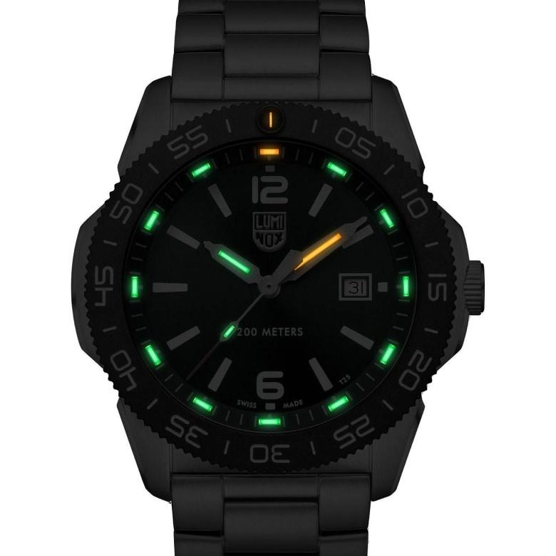 Zegarek Luminox XS.3137 - Luminox Light Technology