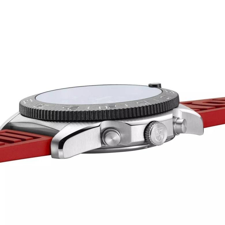 Zegarek Luminox XS.3155 - Koronka