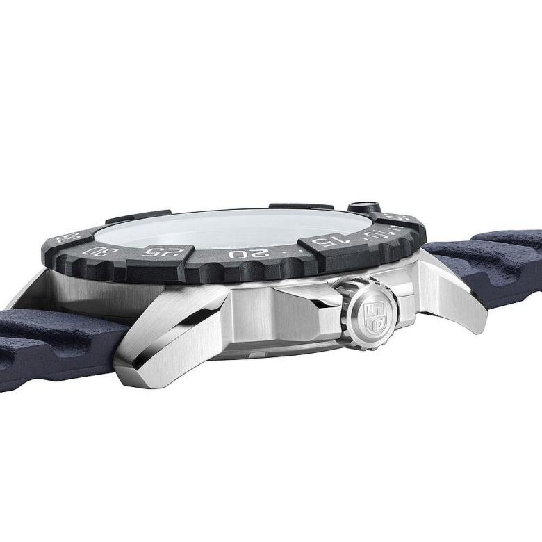 Zegarek Luminox XS.3253.CB - Koronka