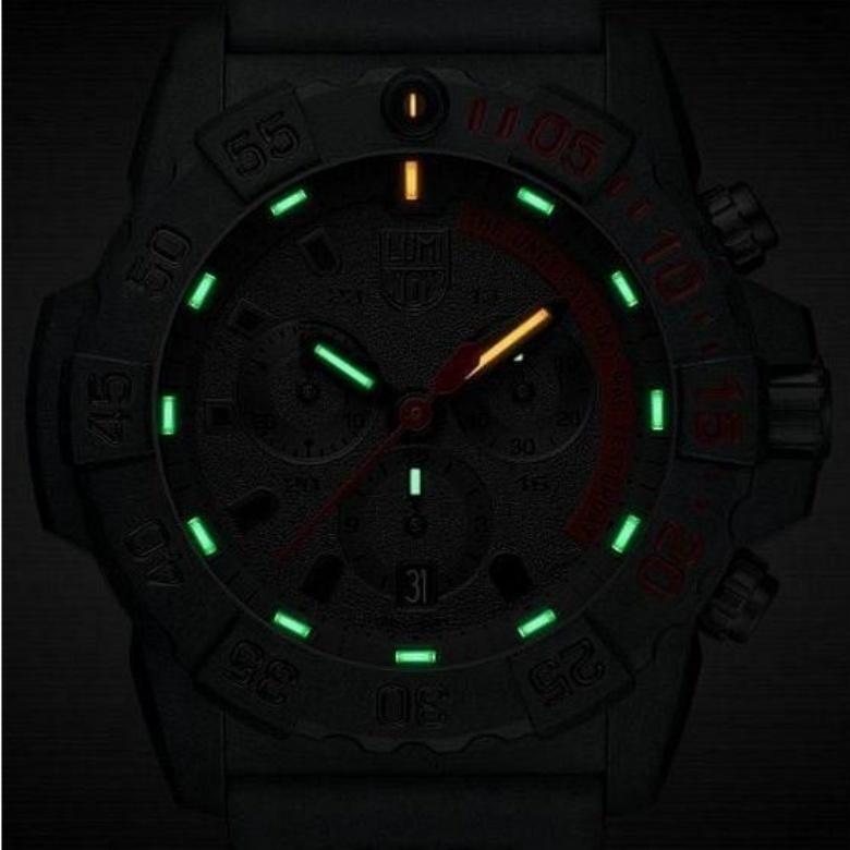 Zegarek Luminox XS.3581.EY - Luminox Light Technology