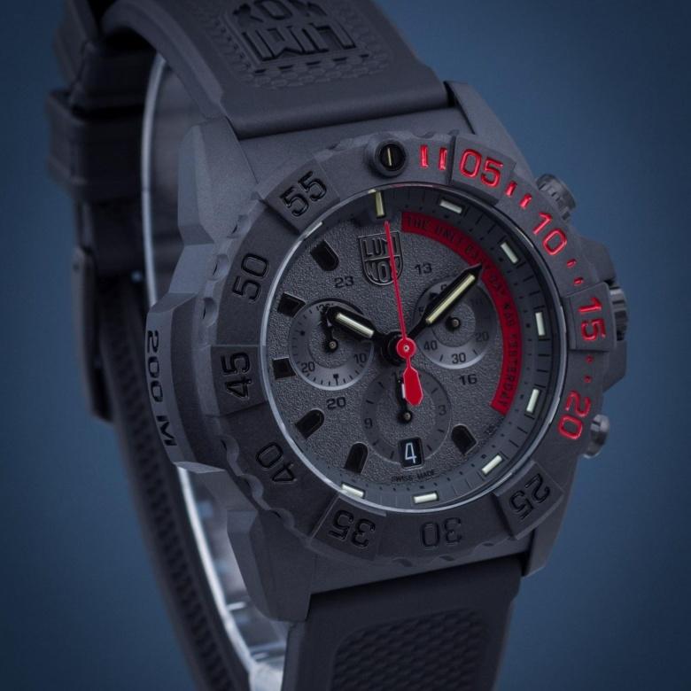 Zegarek Luminox XS.3581.EY - Tarcza