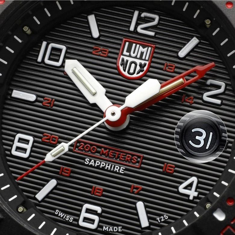 Zegarek Luminox XS.3615 - Tarcza