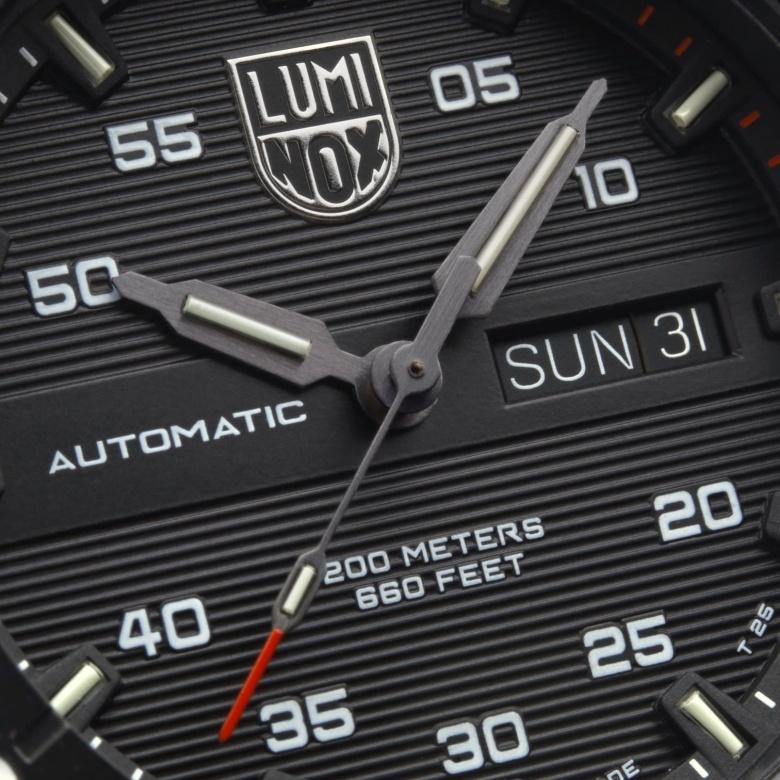 Luminox Master Carbon SEAL 3875 Automatic tarcza