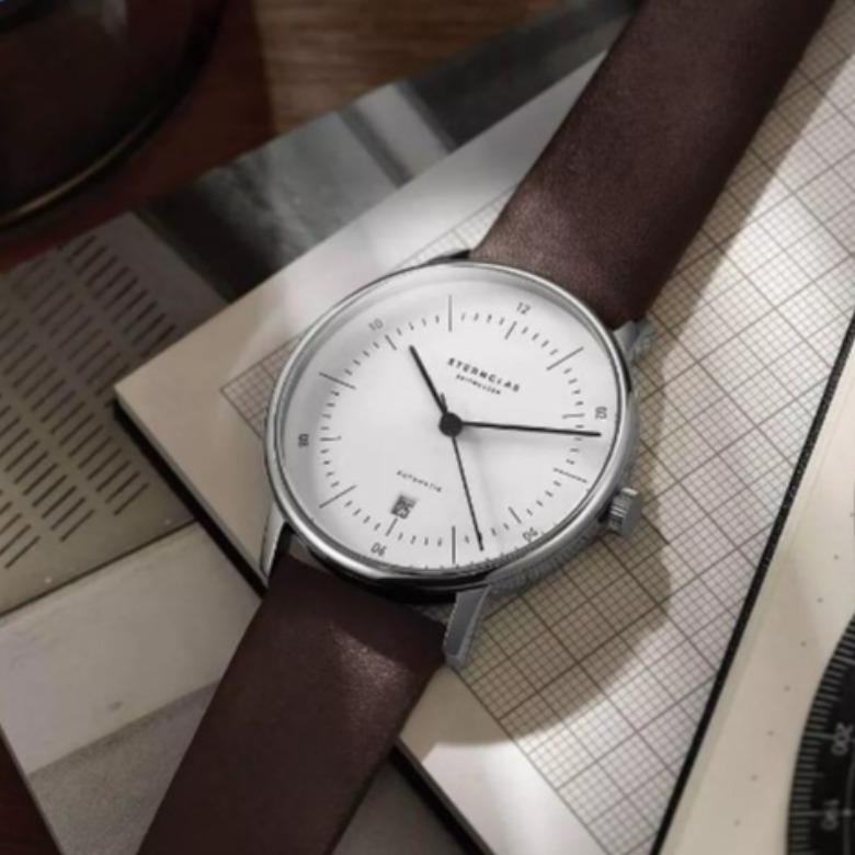 Sternglas S02-NA01-PR04 Design and Functionality