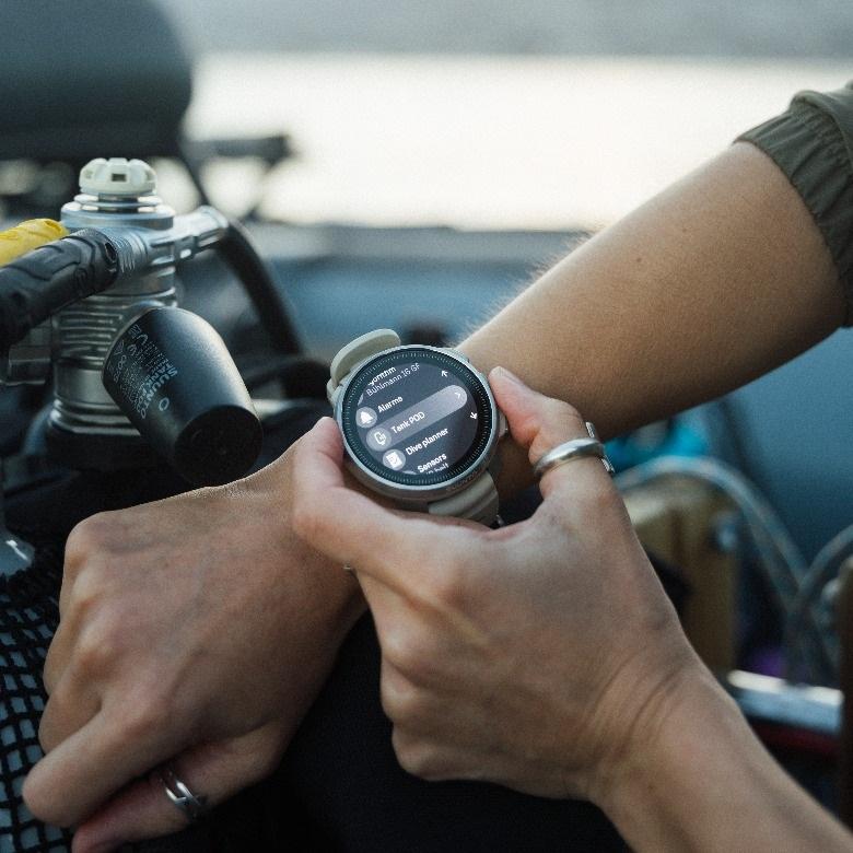 Zegarek Suunto Ocean Steel Black SS050983000