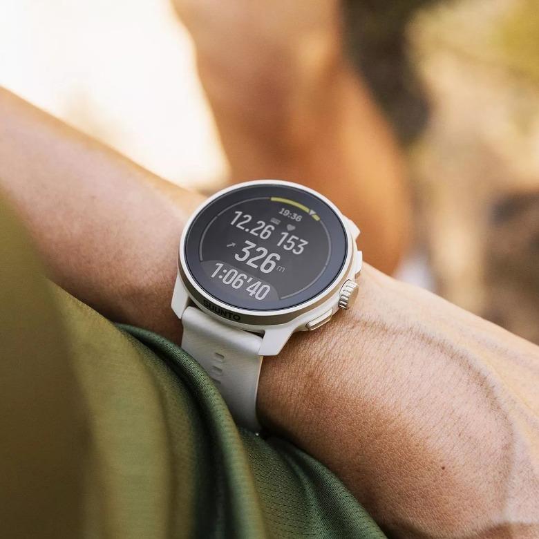 Suunto Race S Powder Gray SS051017000