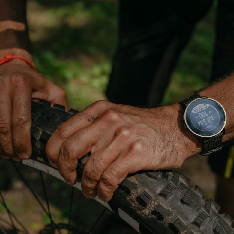 Zegarek sportowy Suunto 9 Peak Pro Forest Green SS050828000
