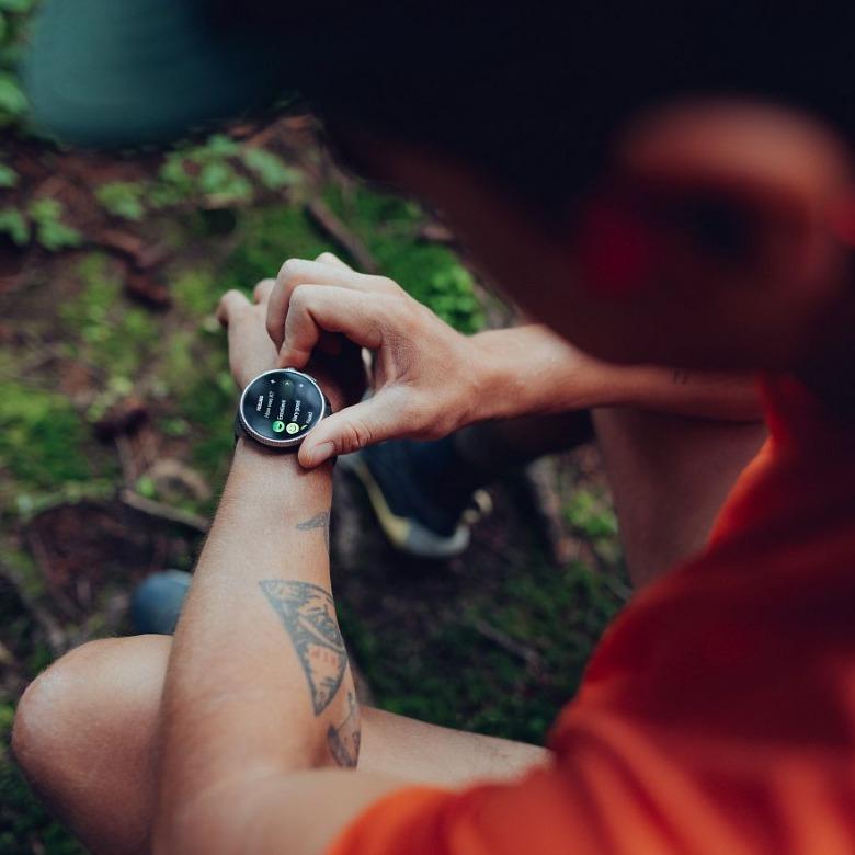 Suunto Race Titanium Charcoal SS050932000