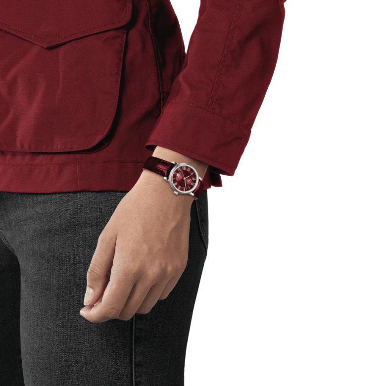 Zegarek Tissot T122.210.16.373.00 - Seria Carson Premium